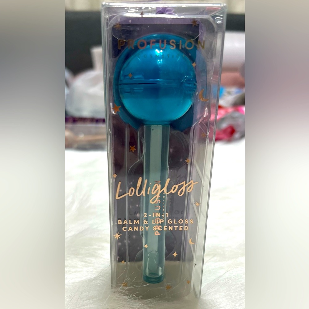Balm and lip gloss